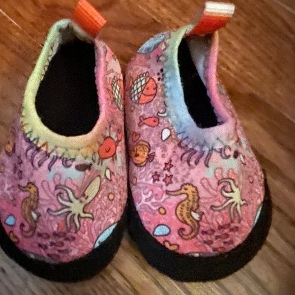 Bottom Of The Sea Print Water Shoes EU 15/16 US 1 - Picture 1 of 6